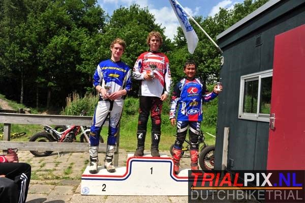 JNK2013_geel